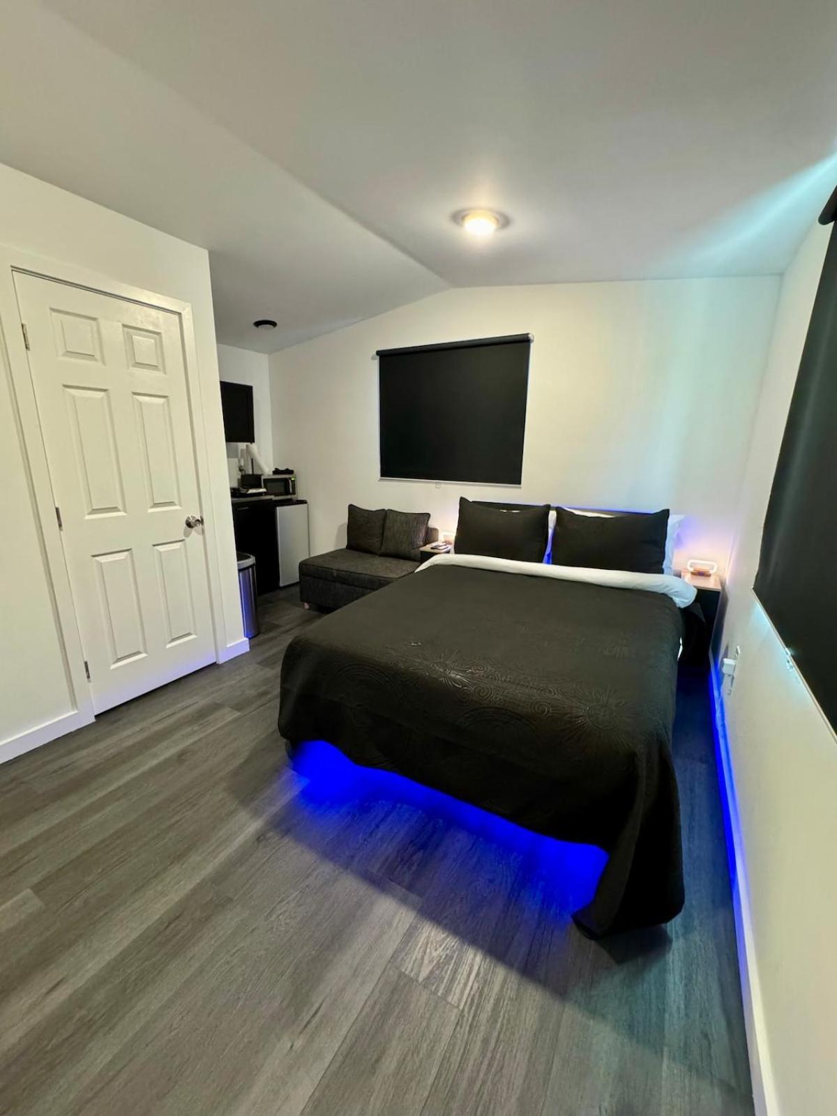 Your Downtown Cozy Studio With Backyard Unit C Phoenix Exterior foto